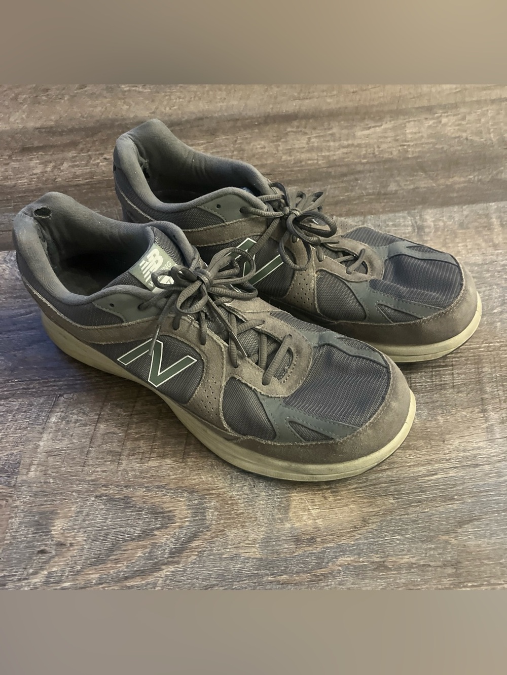 New Balance 877 V1 Mens Size 14 D Gray Athletic Running Walking Shoes Sneakers